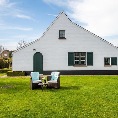 Casa Newport Villa *